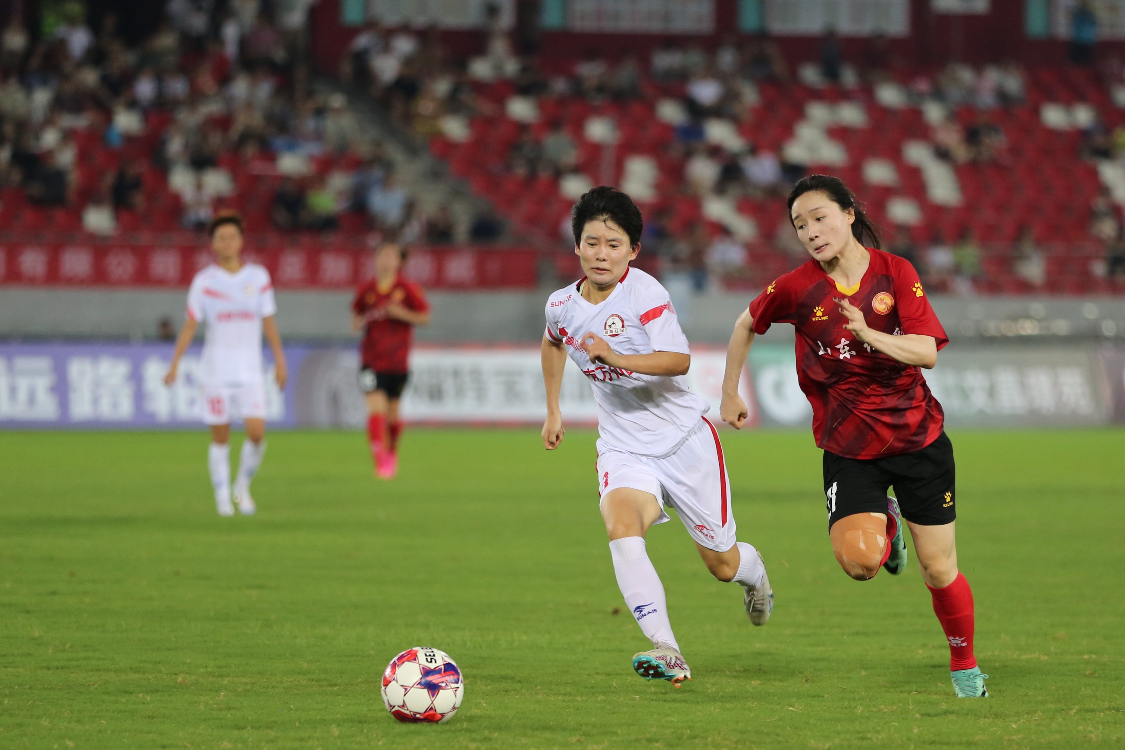 od体育网站-包含双方队伍备战女足联赛，全力以赴争夺胜利的词条