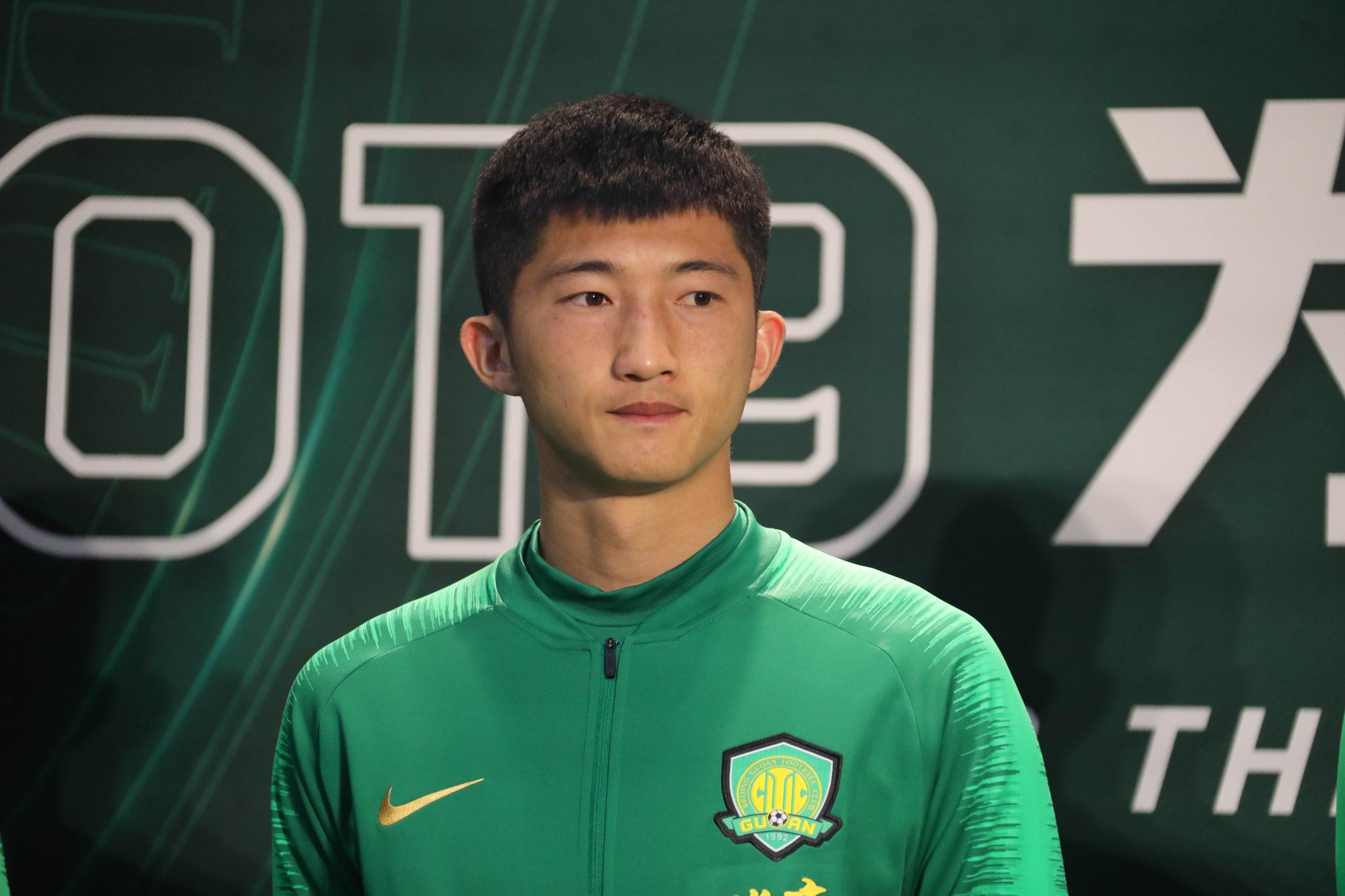 od体育vip注册-日本队门神表现抢眼,稳住球队防线