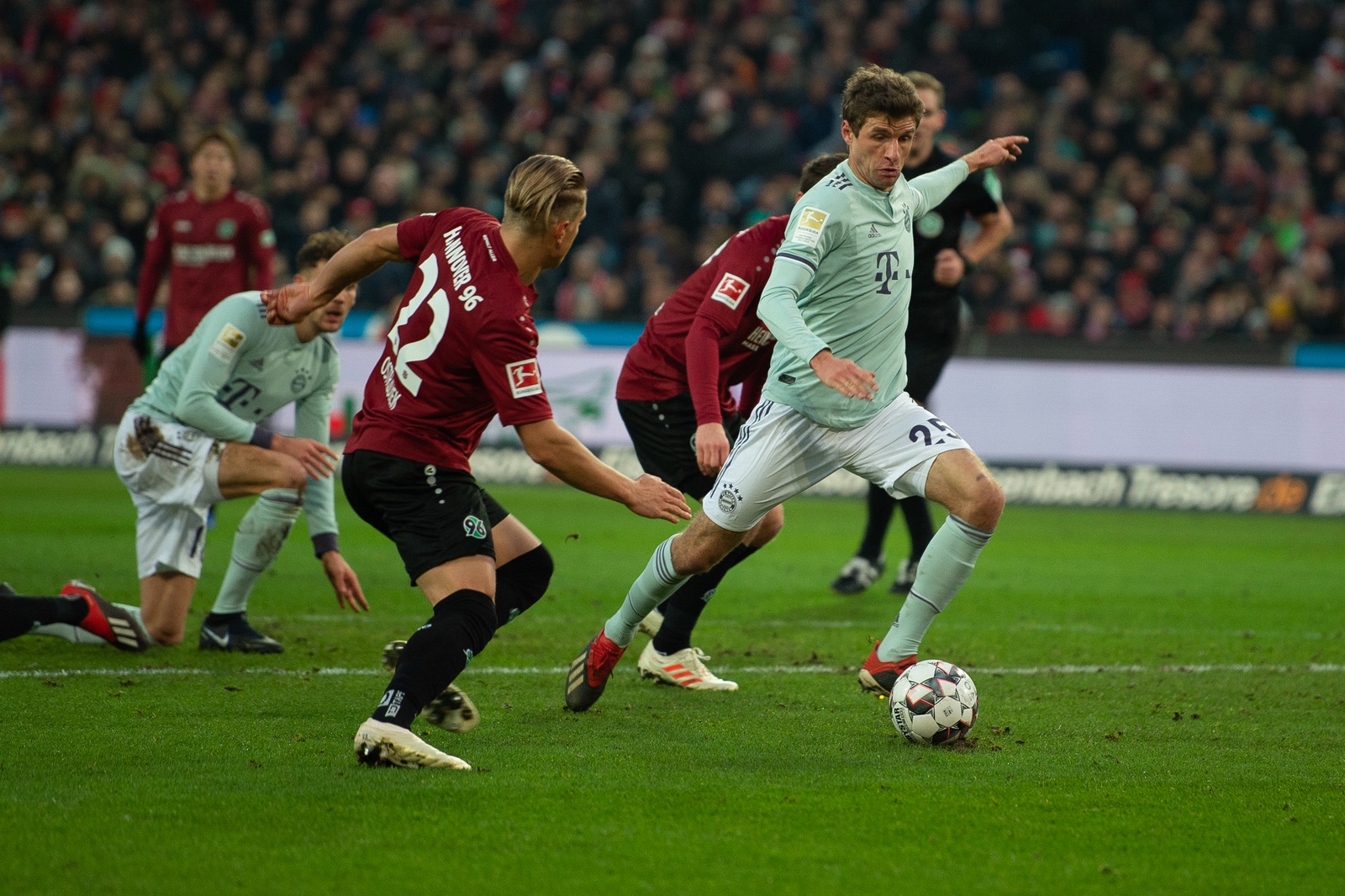 od体育在线登录-汉诺威96客场逆袭，绝杀对手赢得关键胜利